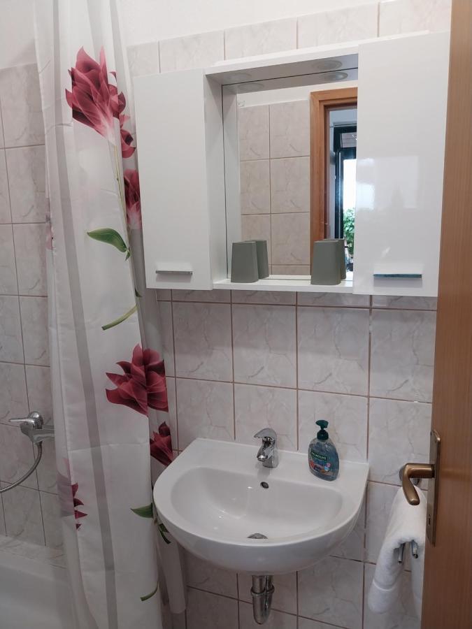 Sobe Kraft 2 Apartment Zivogosce Luaran gambar